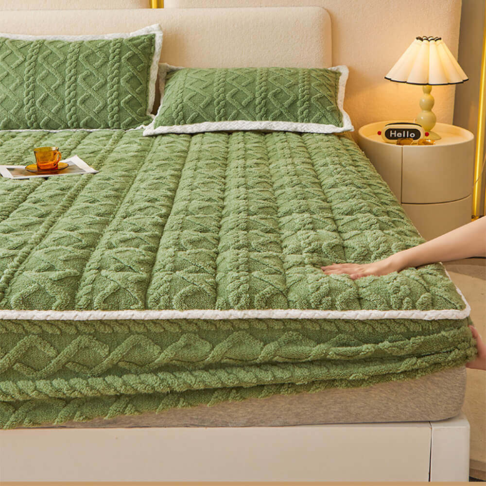 CloudNest Quilted Fitted Sheet
