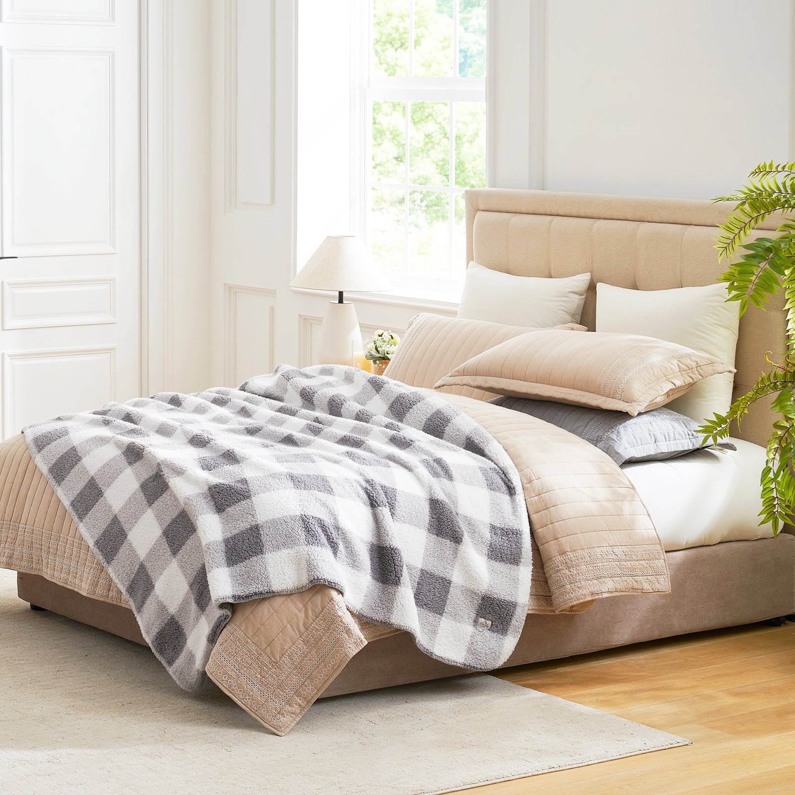 Sherpa Fleece Throw