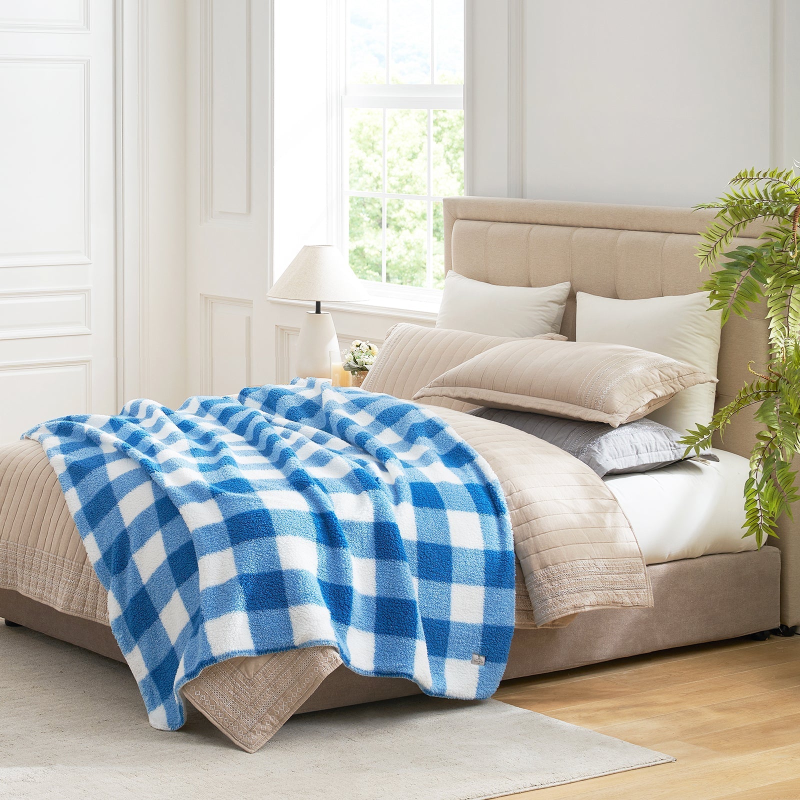 Sherpa Fleece Throw