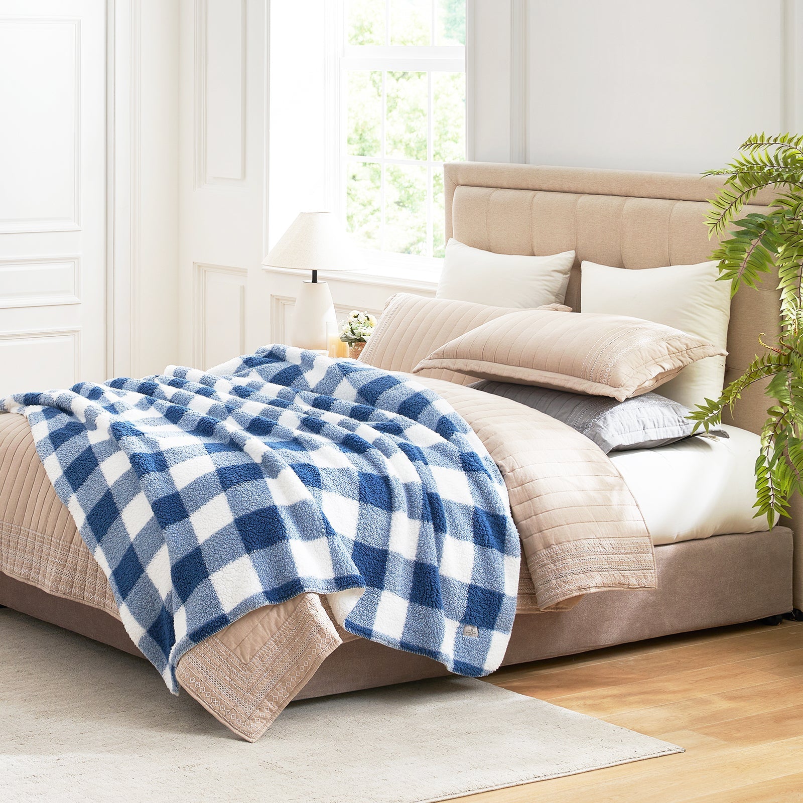 Sherpa Fleece Throw