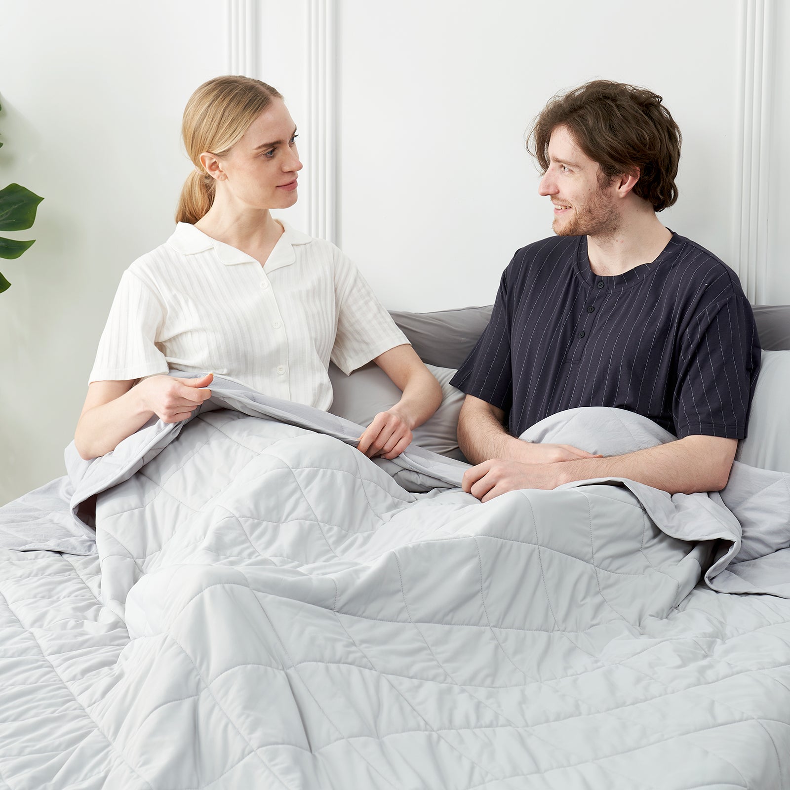 Chill Weave Cooling Blanket Secondary image