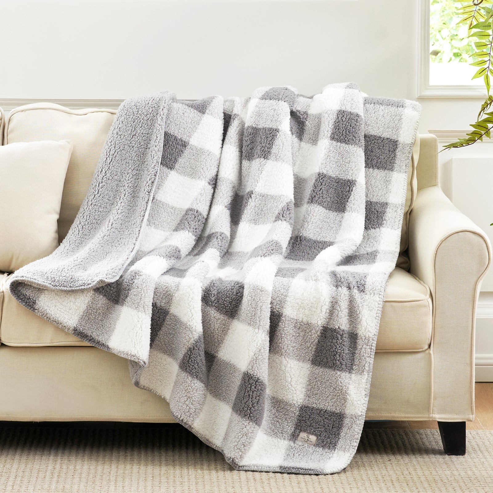 Sherpa Fleece Throw