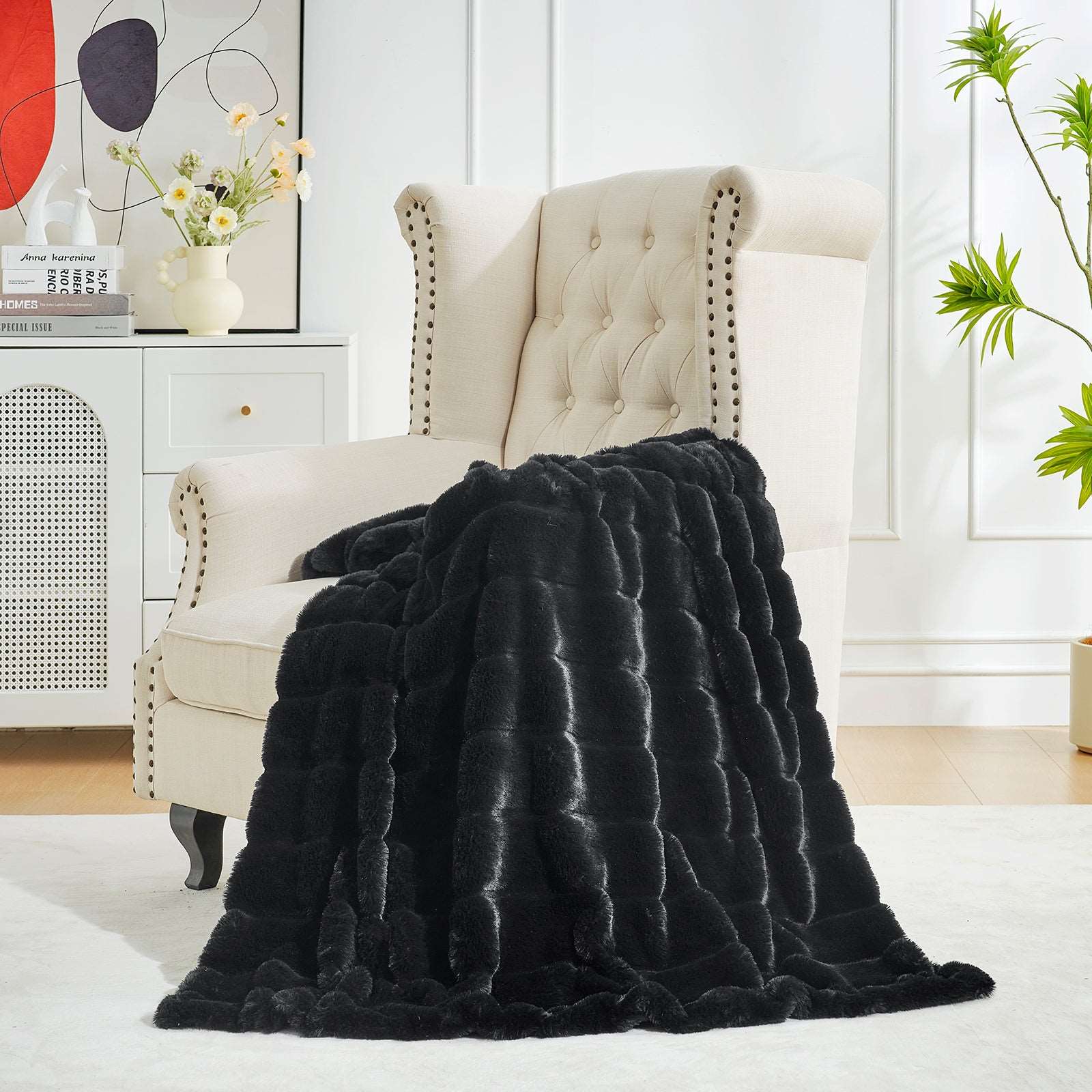 Comfy Cloud Faux Fur Throw