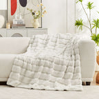 Comfy Cloud Faux Fur Throw