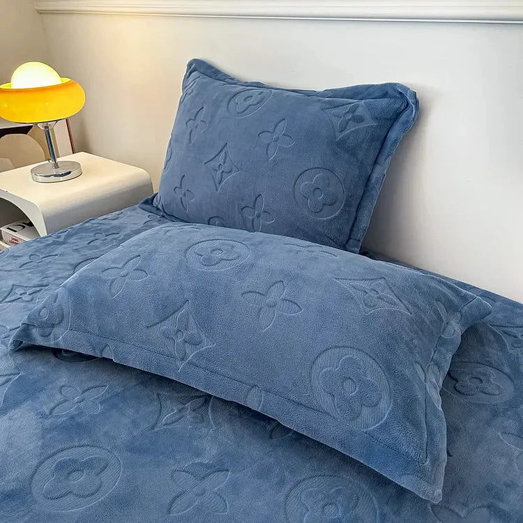 Full 4-Piece MonoFloral Duvet Cover Bedding Set
