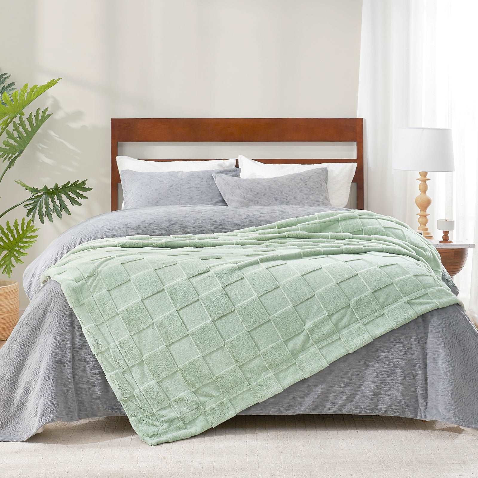 Checkerboard Plush Throw