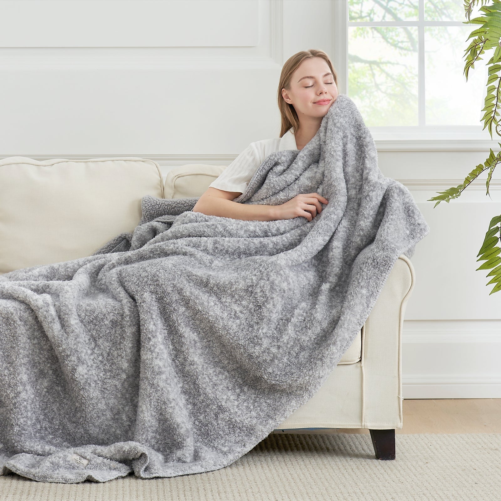 Sherpa Fleece Throw