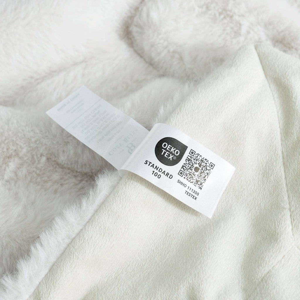 Comfy Cloud Faux Fur Throw