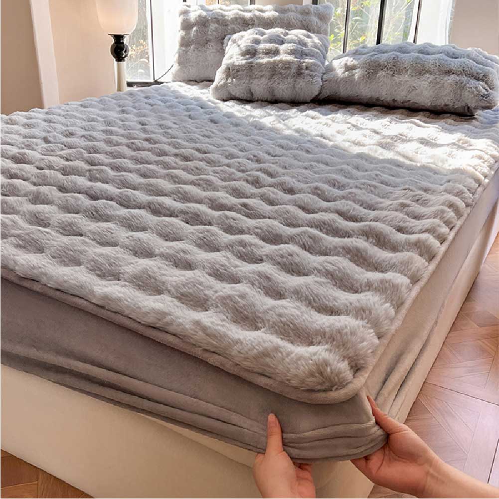 Bubble Plush Fitted Sheet Secondary image